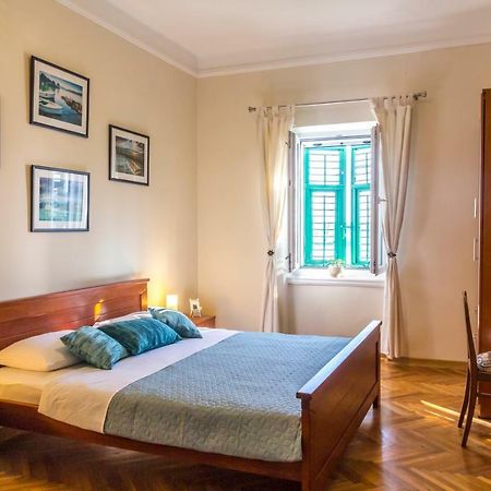 Apartman Natalia Tivat Exteriér fotografie