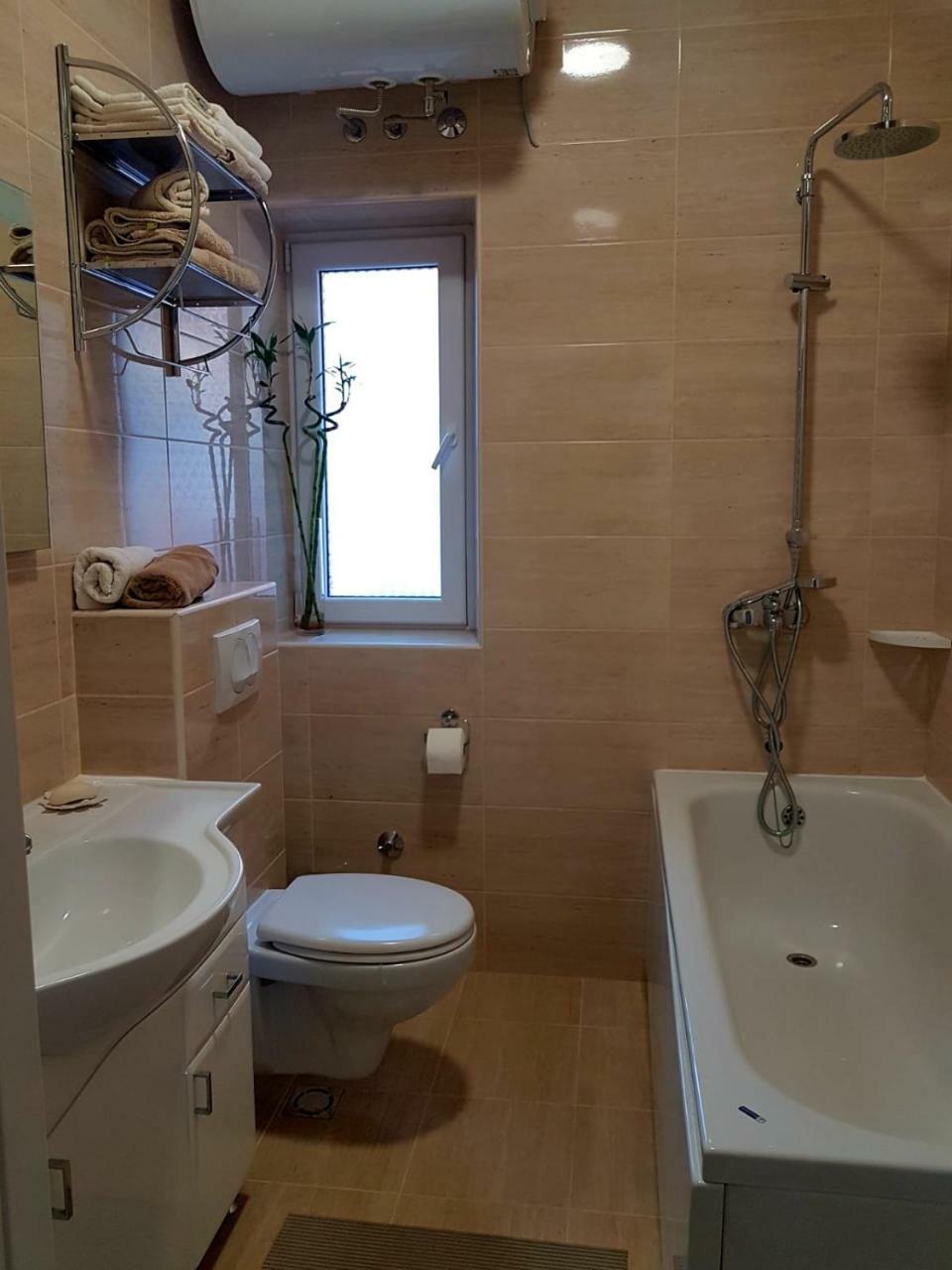 Apartman Natalia Tivat Exteriér fotografie