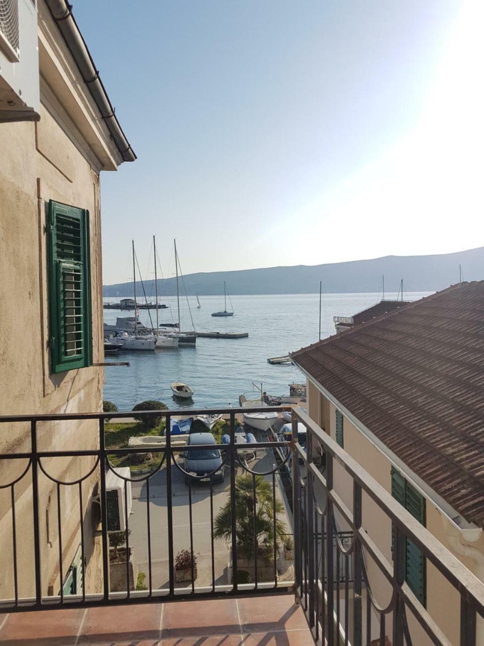 Apartman Natalia Tivat Exteriér fotografie